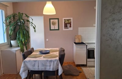 Alquiler de un acogedor piso de 3 habitaciones, 76 m², en la zona de Block 63, Nuevo Belgrado, Serbia